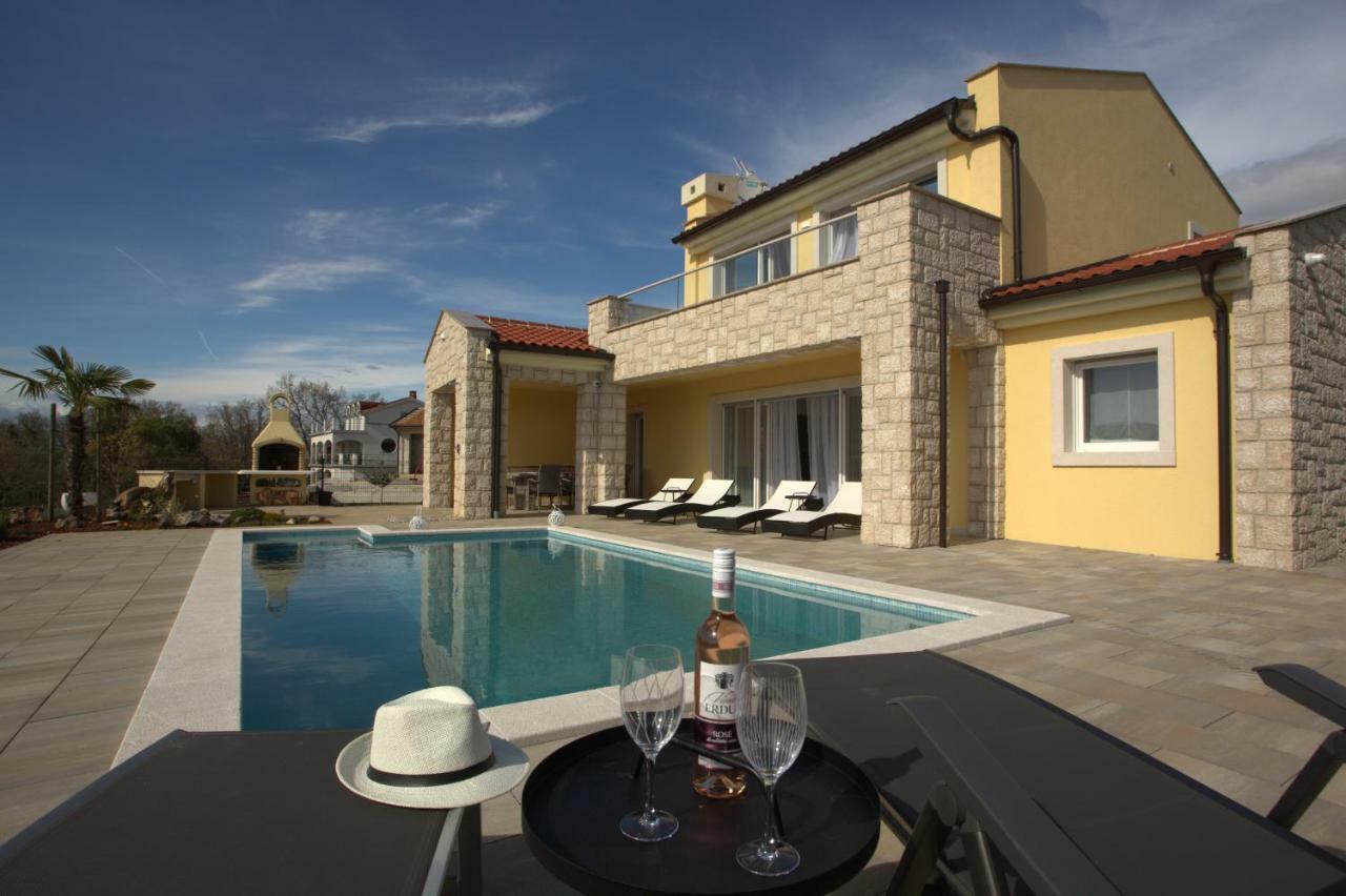 Luxury Villa Lidija Brzac Екстер'єр фото