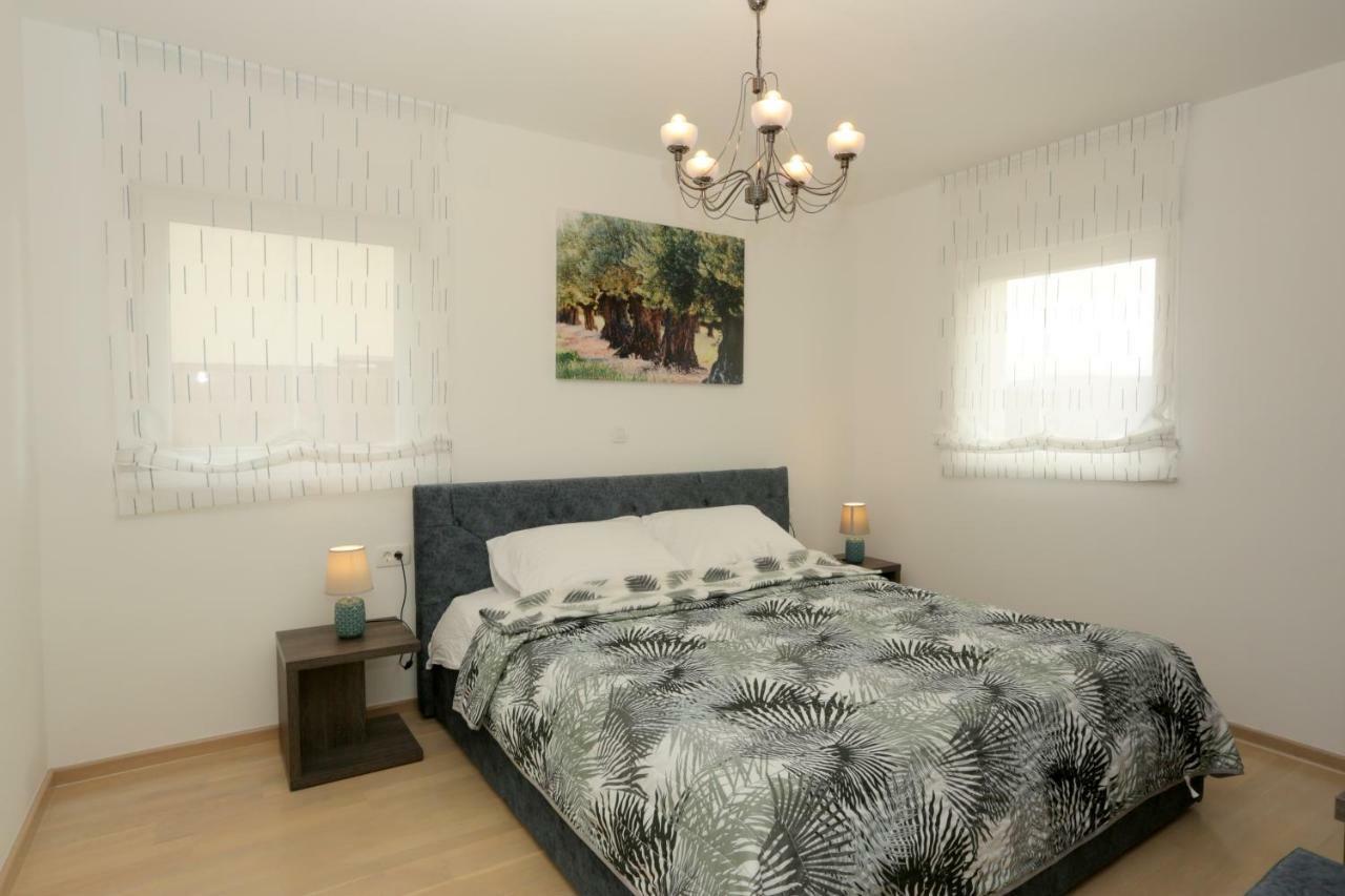 Luxury Villa Lidija Brzac Екстер'єр фото
