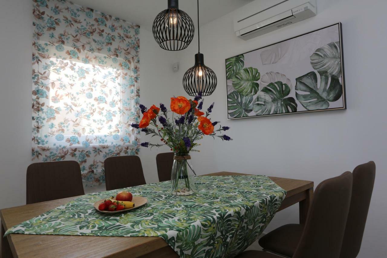 Luxury Villa Lidija Brzac Екстер'єр фото